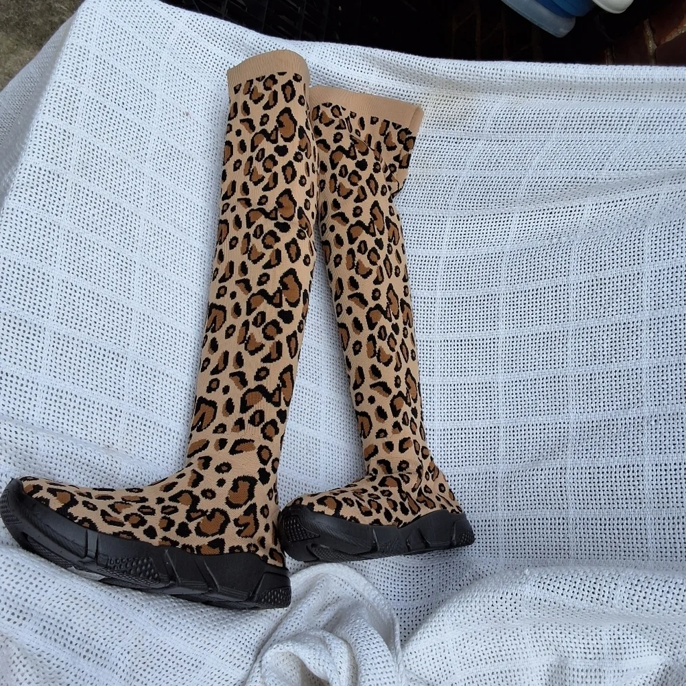 Avaline Leopard Print Knee High Stretch Boots Womens Size 10 Pull On New In Box - Picture 4 of 10